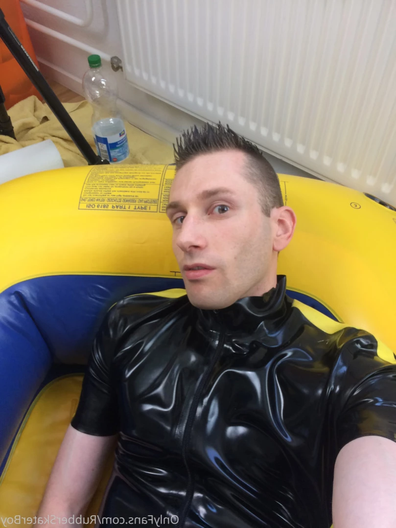 rubberskaterboy Onlyfans leaked photo 13791617 on Hotleaks.tv