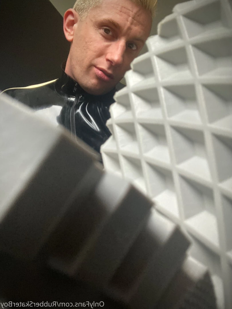 rubberskaterboy Onlyfans leaked photo 13791624 on Hotleaks.tv