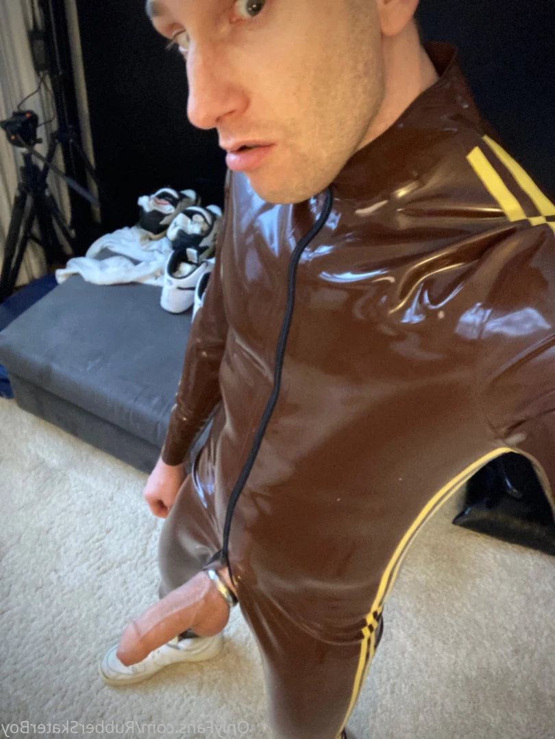 rubberskaterboy Onlyfans leaked photo 13791709 on Hotleaks.tv