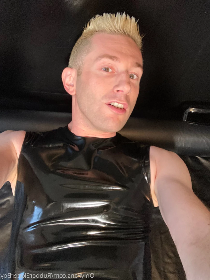 rubberskaterboy Onlyfans leaked photo 13792414 on Hotleaks.tv