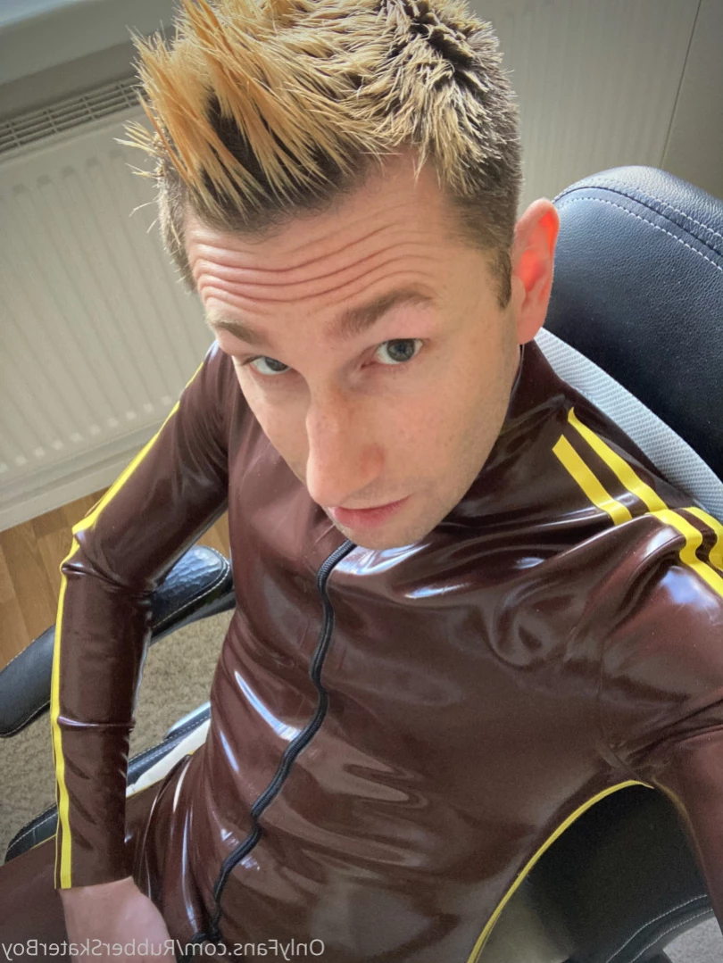 rubberskaterboy Onlyfans leaked photo 13792998 on Hotleaks.tv