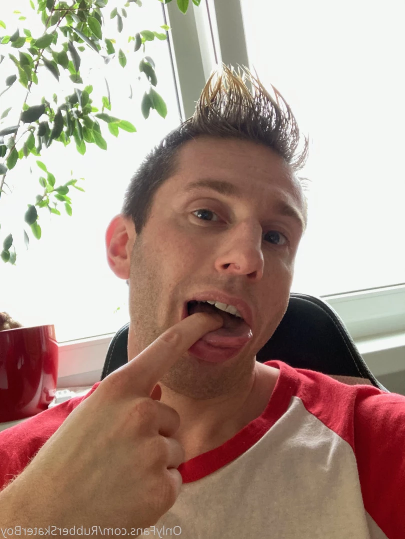 rubberskaterboy Onlyfans leaked photo 13794312 on Hotleaks.tv