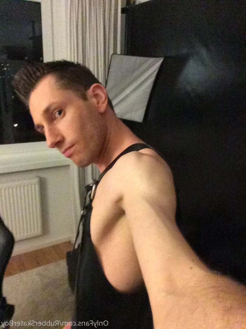 rubberskaterboy Onlyfans leaked photo 13794384 on Hotleaks.tv