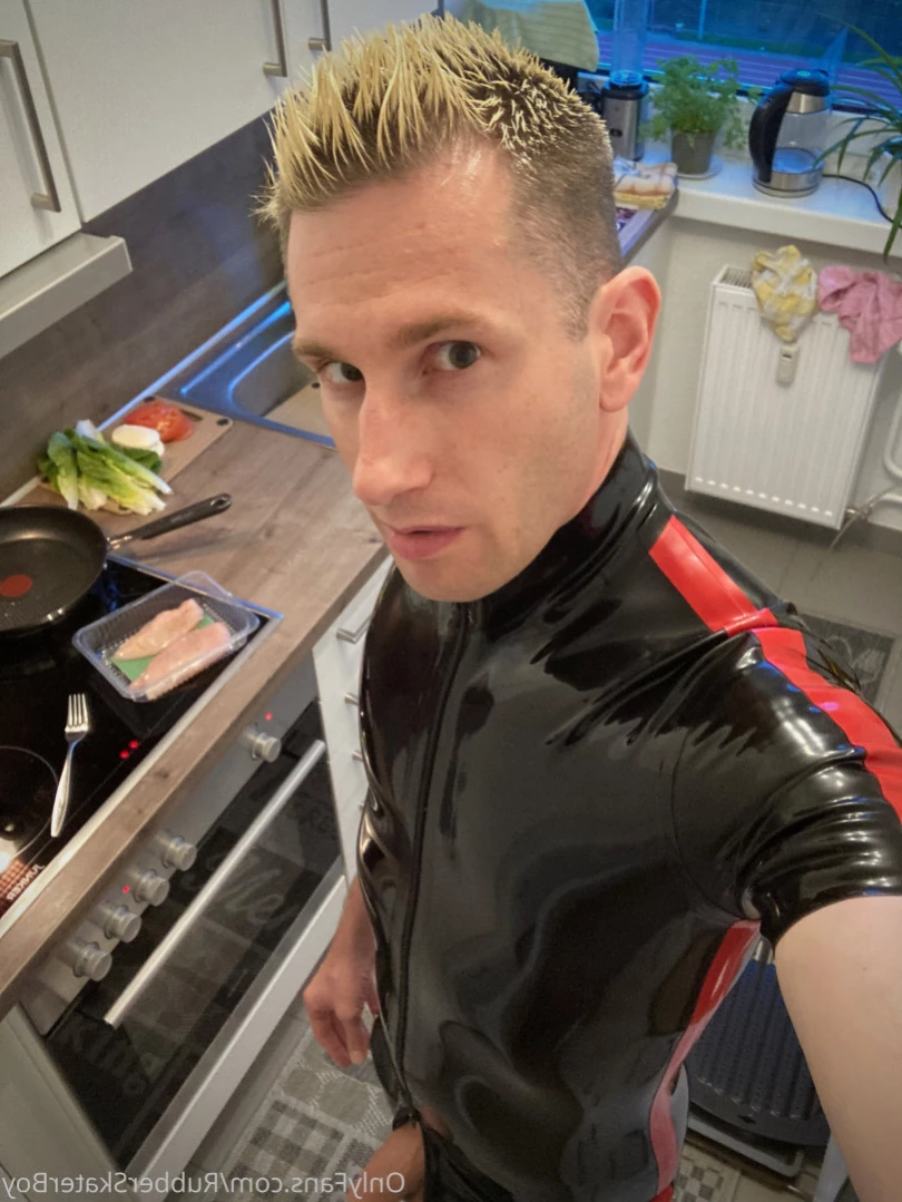 rubberskaterboy Onlyfans leaked photo 13794525 on Hotleaks.tv