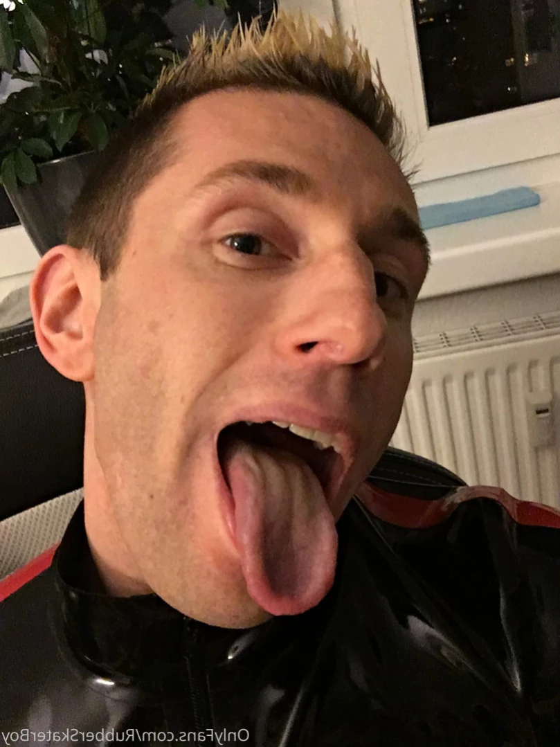 rubberskaterboy Onlyfans leaked photo 14121887 on Hotleaks.tv