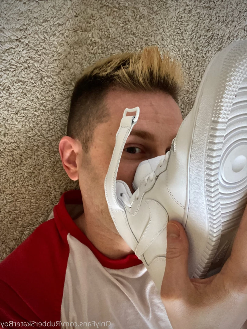 rubberskaterboy Onlyfans leaked photo 14213180 on Hotleaks.tv