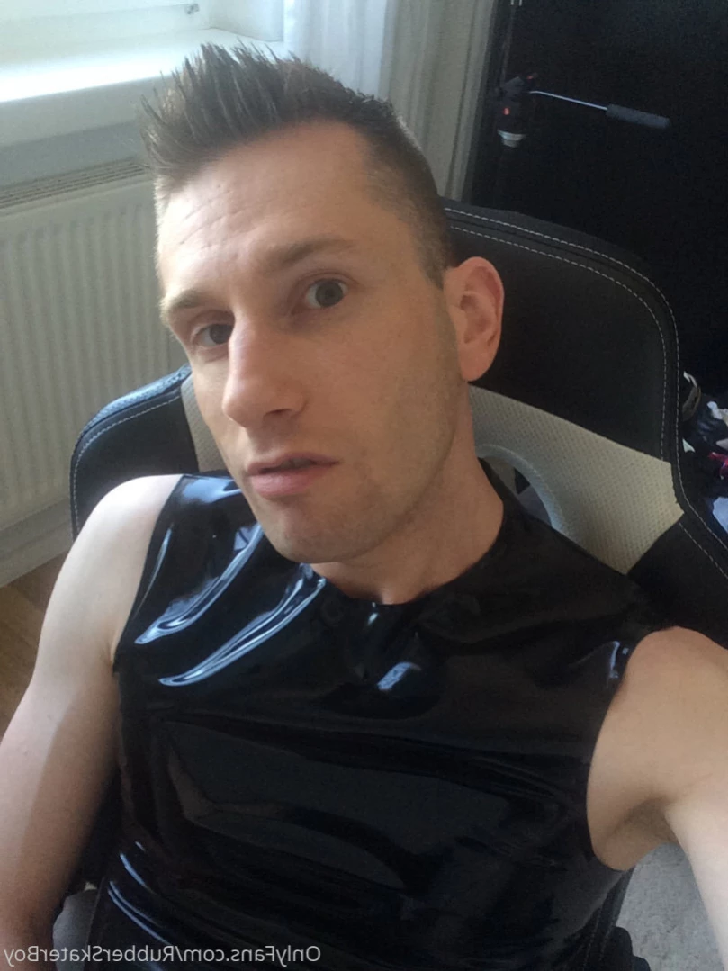 rubberskaterboy Onlyfans leaked photo 14213357 on Hotleaks.tv