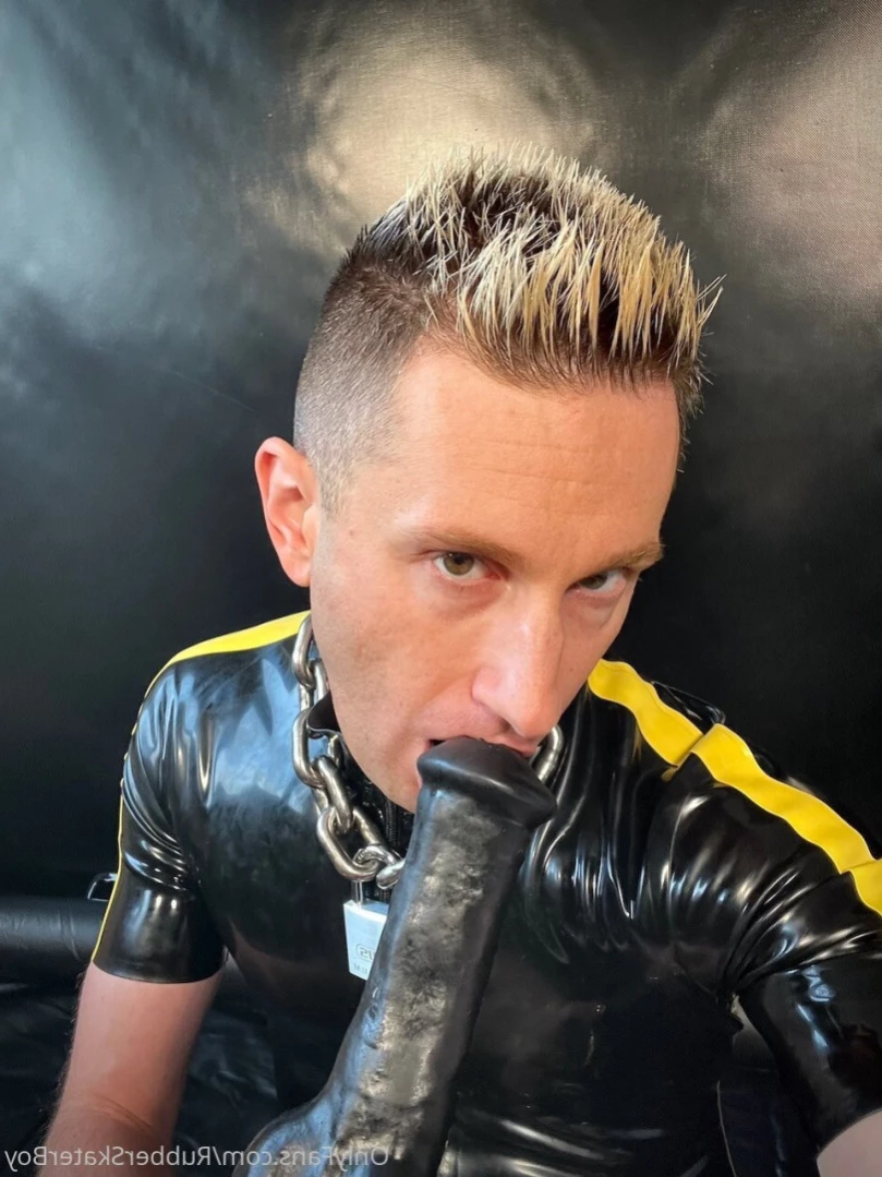 rubberskaterboy Onlyfans leaked photo 14359321 on Hotleaks.tv