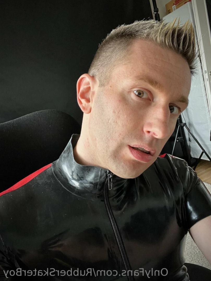 rubberskaterboy Onlyfans leaked photo 14453443 on Hotleaks.tv