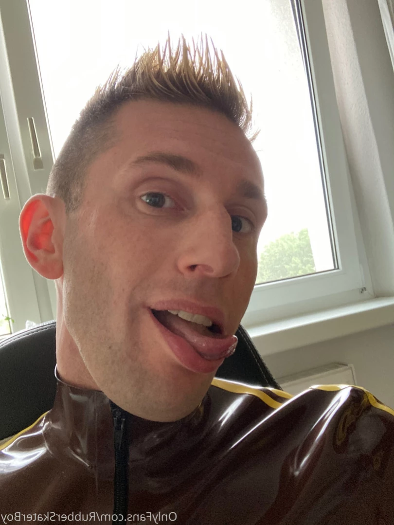 rubberskaterboy Onlyfans leaked photo 14454761 on Hotleaks.tv