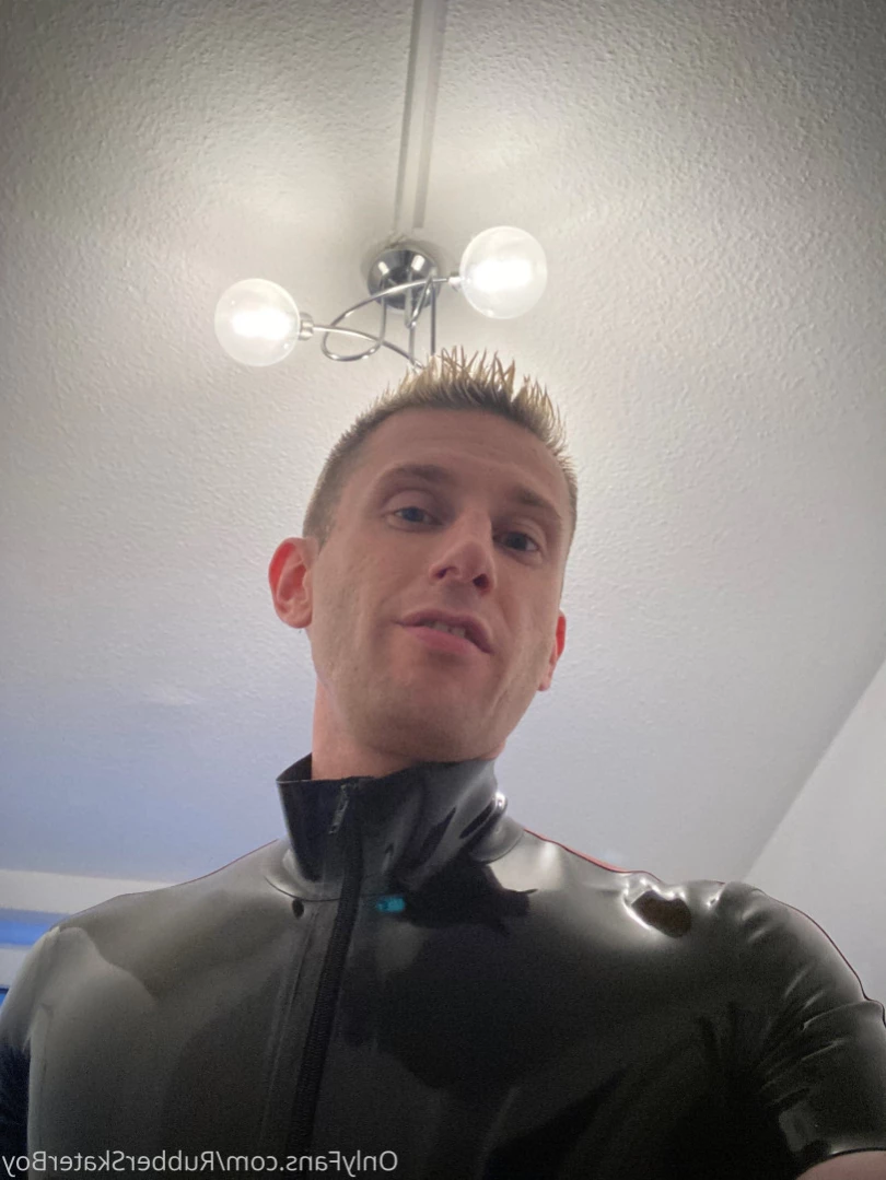 rubberskaterboy Onlyfans leaked photo 14711078 on Hotleaks.tv