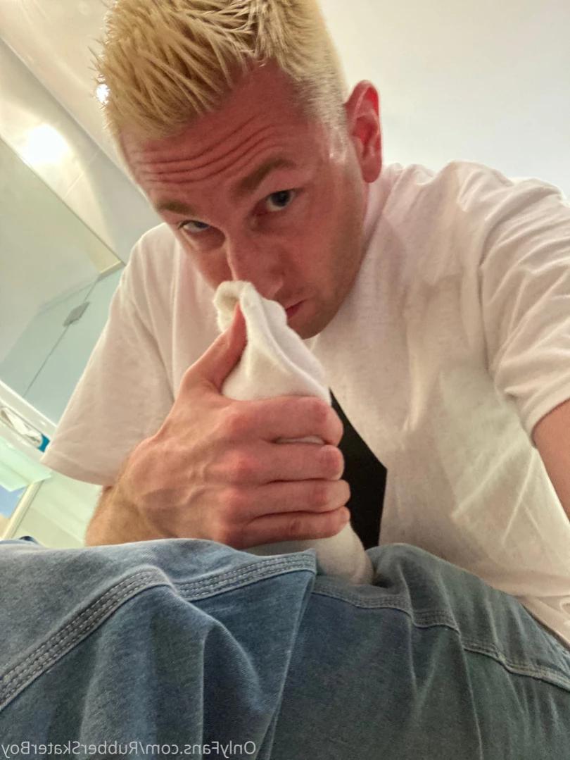 rubberskaterboy Onlyfans leaked photo 14871458 on Hotleaks.tv