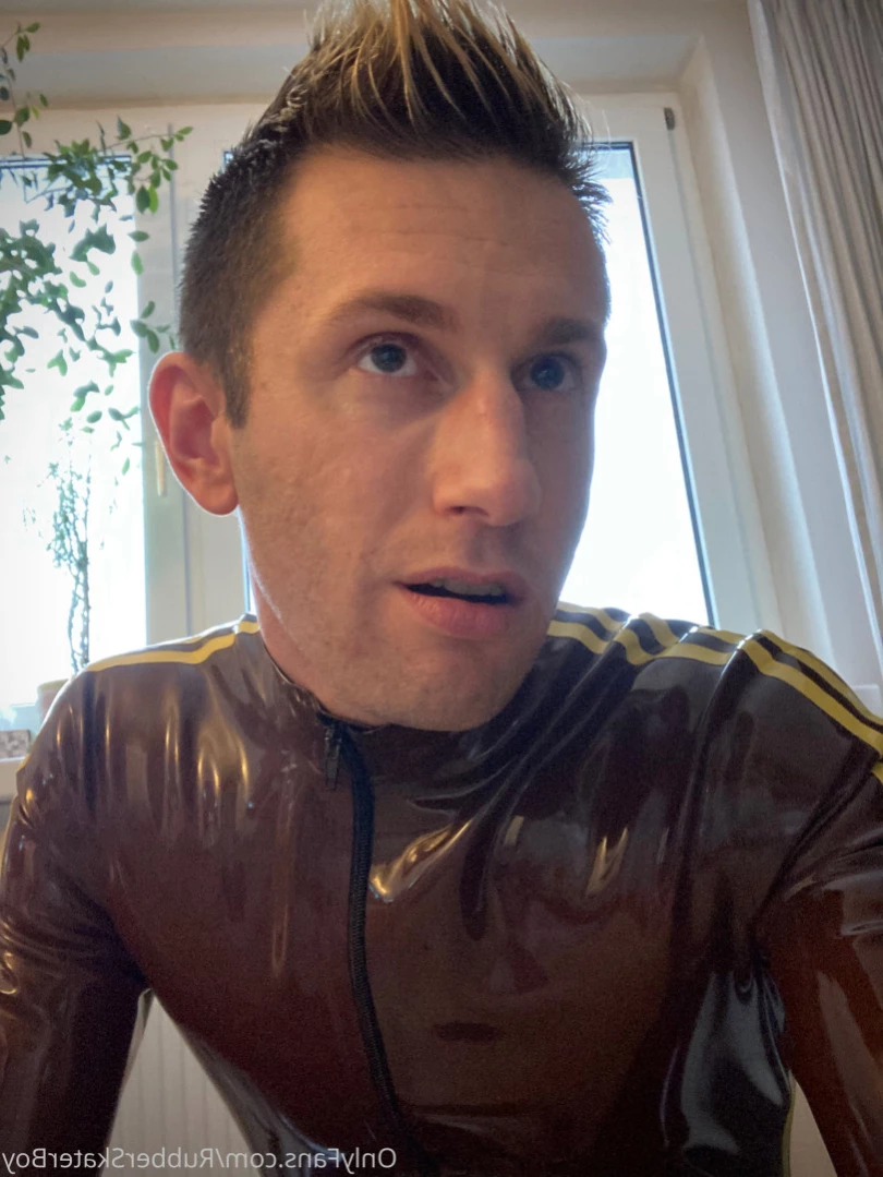 rubberskaterboy Onlyfans leaked photo 15053153 on Hotleaks.tv