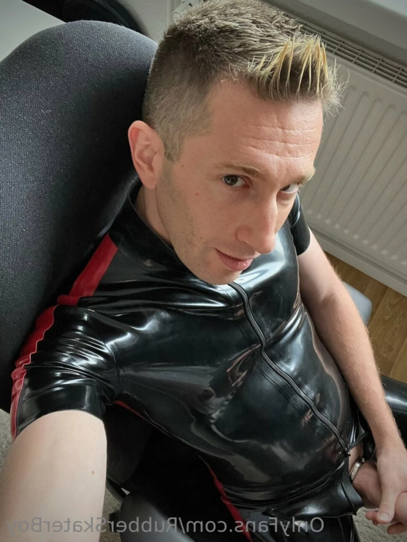 rubberskaterboy Onlyfans leaked photo 15082478 on Hotleaks.tv