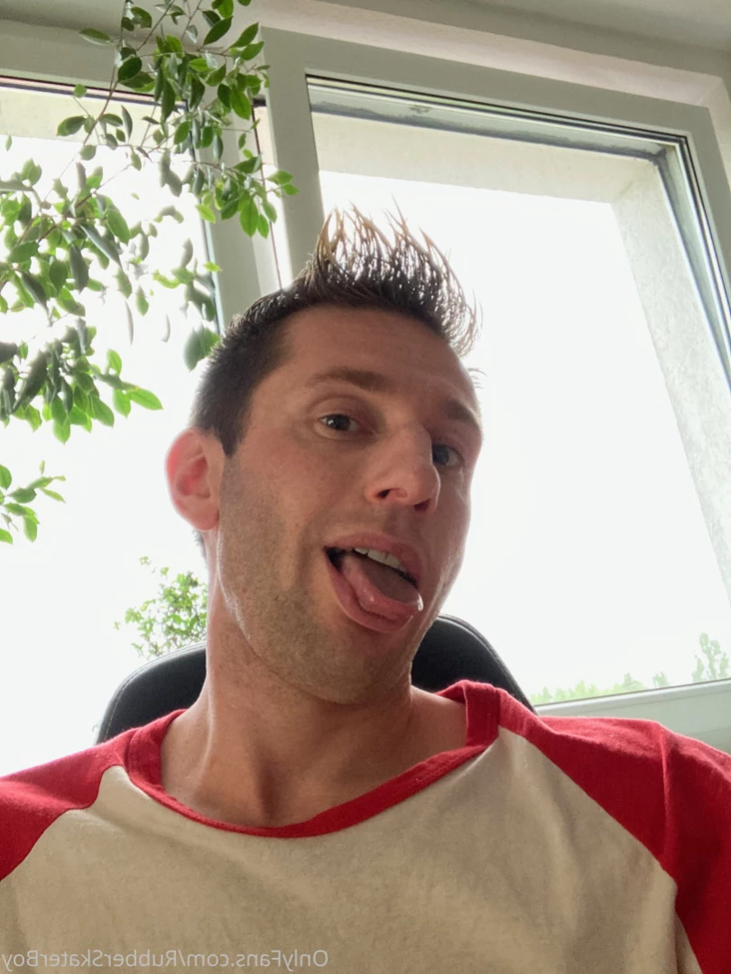rubberskaterboy Onlyfans leaked photo 15121453 on Hotleaks.tv