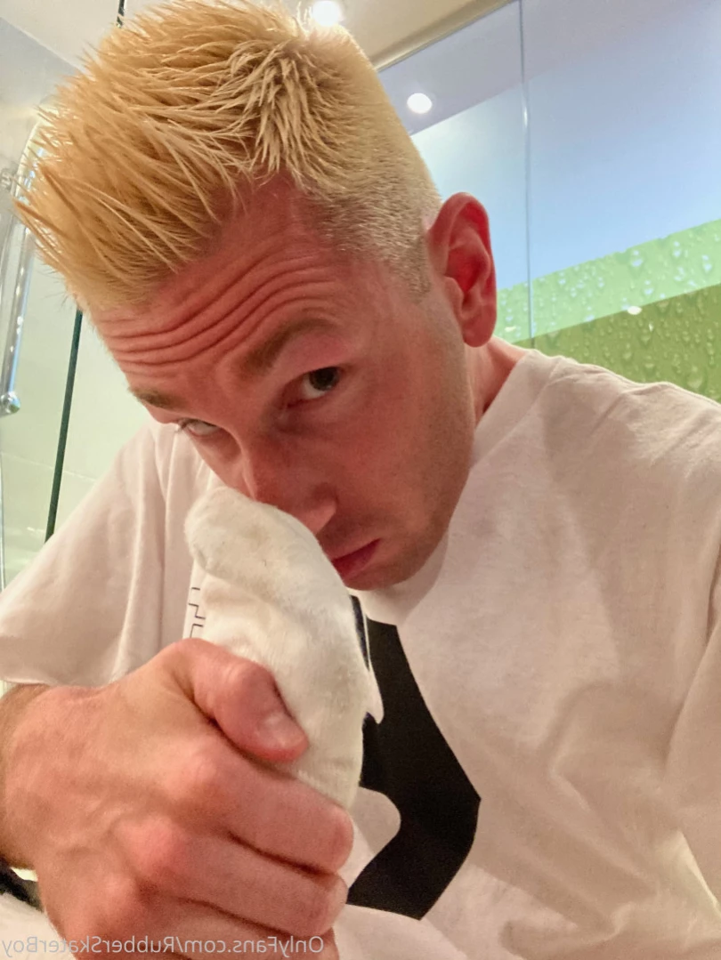 rubberskaterboy Onlyfans leaked photo 15290202 on Hotleaks.tv