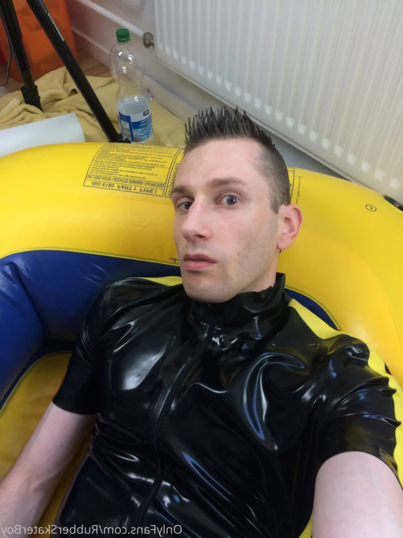 rubberskaterboy Onlyfans leaked photo 15381947 on Hotleaks.tv