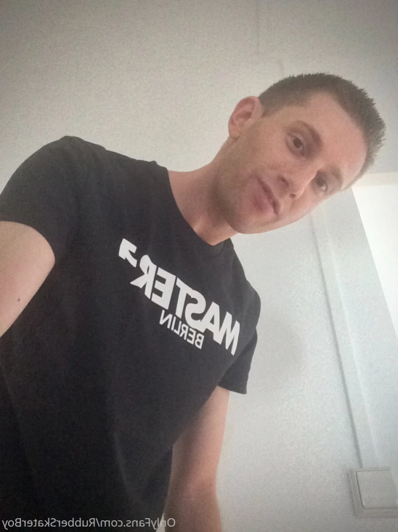 rubberskaterboy Onlyfans leaked photo 15422146 on Hotleaks.tv