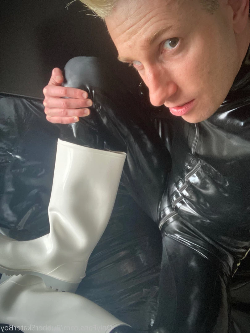 rubberskaterboy Onlyfans leaked photo 15452740 on Hotleaks.tv