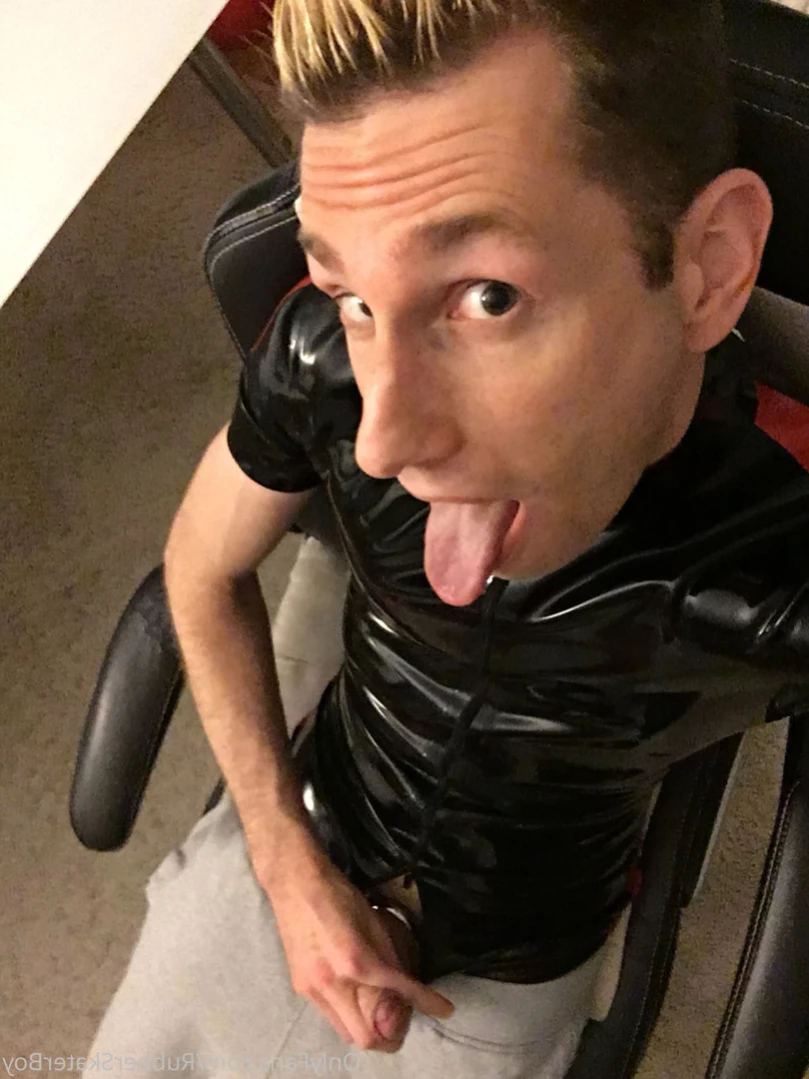 rubberskaterboy Onlyfans leaked photo 15547318 on Hotleaks.tv