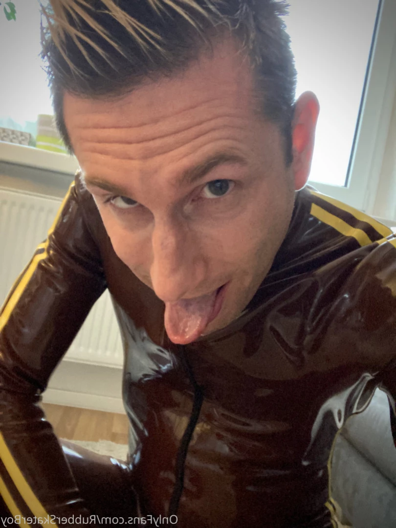 rubberskaterboy Onlyfans leaked photo 15565673 on Hotleaks.tv