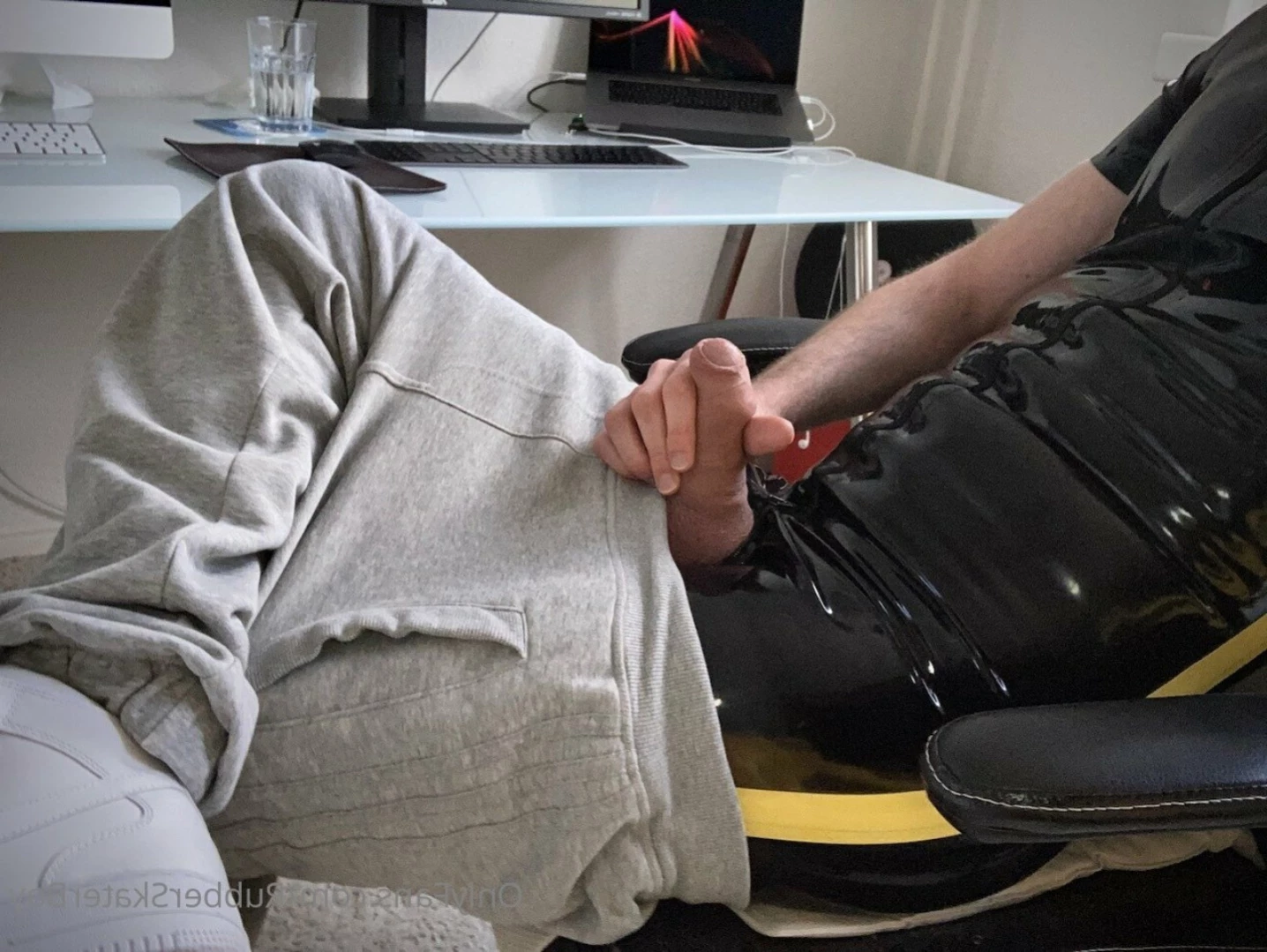 rubberskaterboy Onlyfans leaked photo 15565867 on Hotleaks.tv