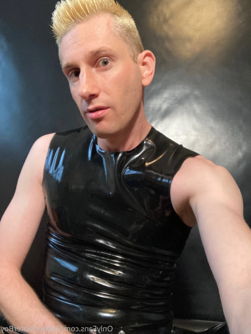 rubberskaterboy Onlyfans leaked photo 15566168 on Hotleaks.tv