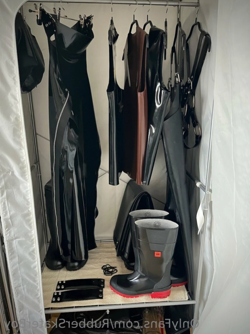 rubberskaterboy Onlyfans leaked photo 15649305 on Hotleaks.tv