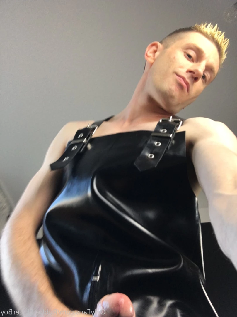 rubberskaterboy Onlyfans leaked photo 15698231 on Hotleaks.tv