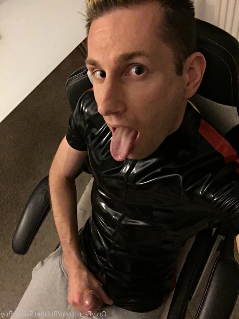 rubberskaterboy Onlyfans leaked photo 15772055 on Hotleaks.tv