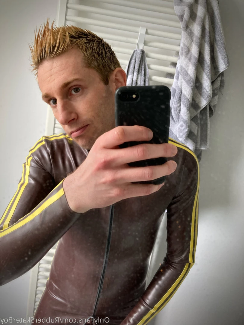 rubberskaterboy Onlyfans leaked photo 15792221 on Hotleaks.tv
