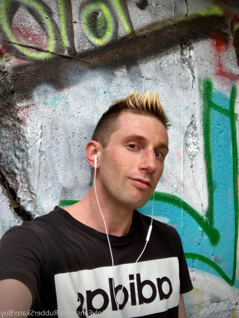 rubberskaterboy Onlyfans leaked photo 15810243 on Hotleaks.tv