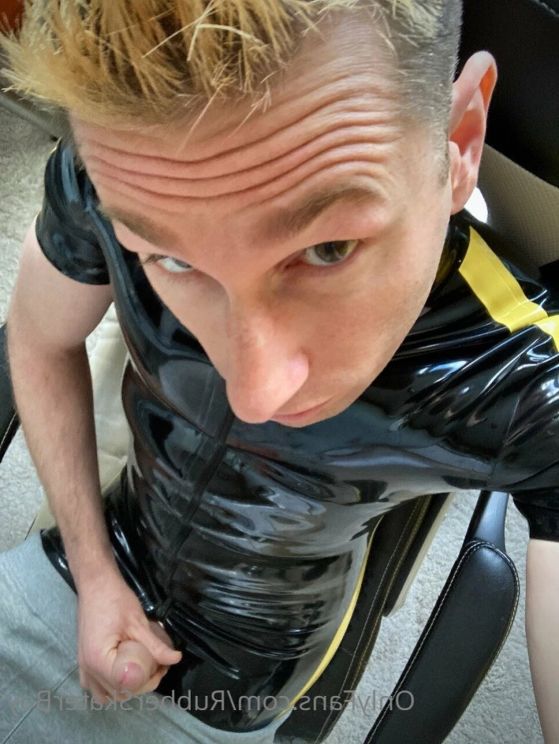 rubberskaterboy Onlyfans leaked photo 15860630 on Hotleaks.tv