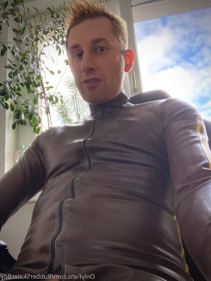 rubberskaterboy Onlyfans leaked photo 15901073 on Hotleaks.tv