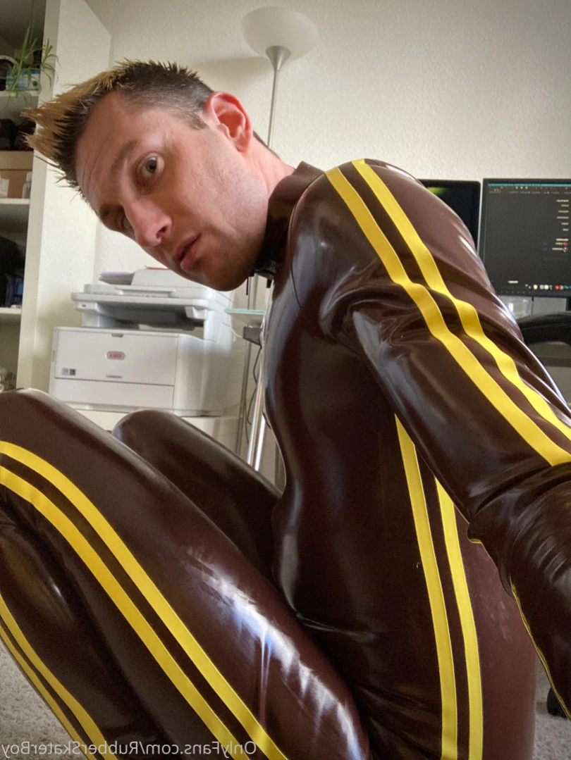 rubberskaterboy Onlyfans leaked photo 15986006 on Hotleaks.tv