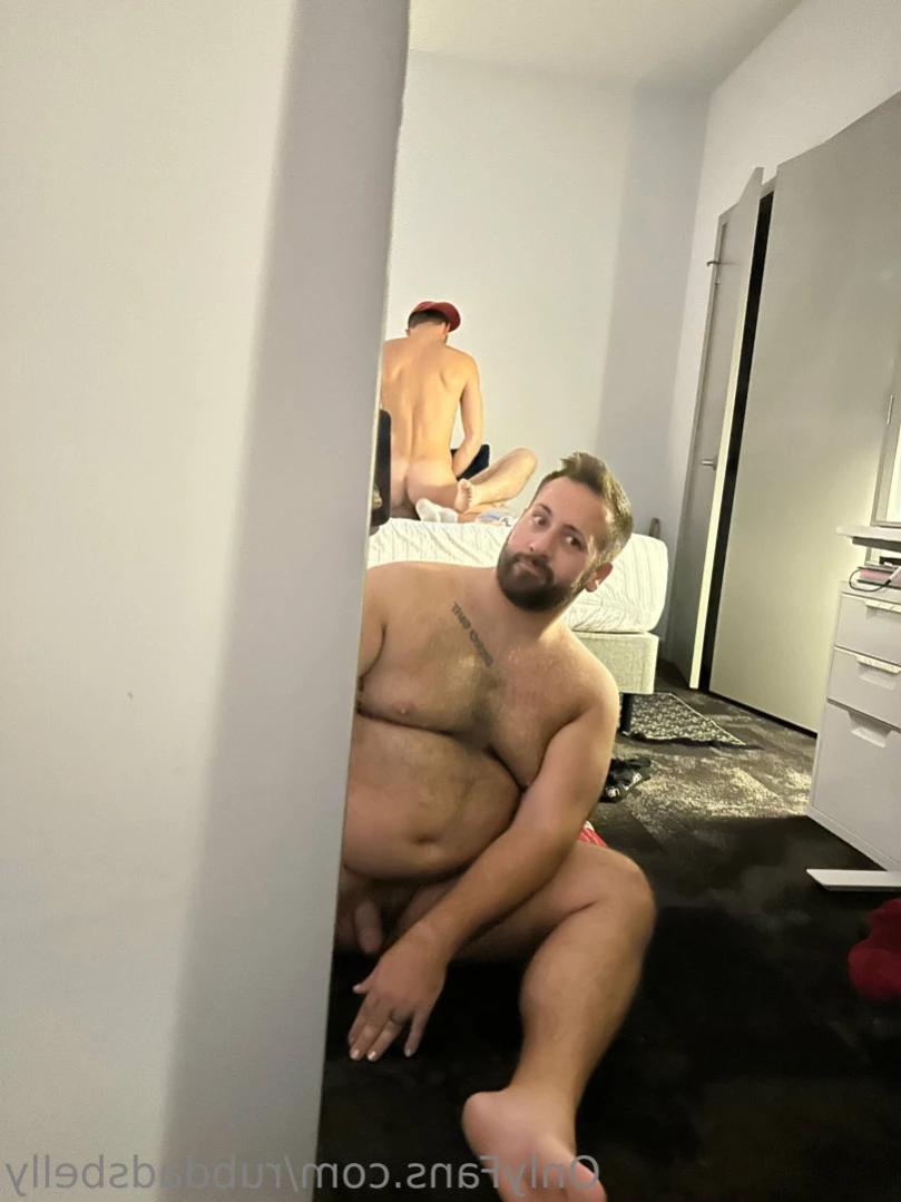 Rub Dads Belly [ rubdadsbelly ] Onlyfans leaked photo 15565768 on Hotleaks.tv