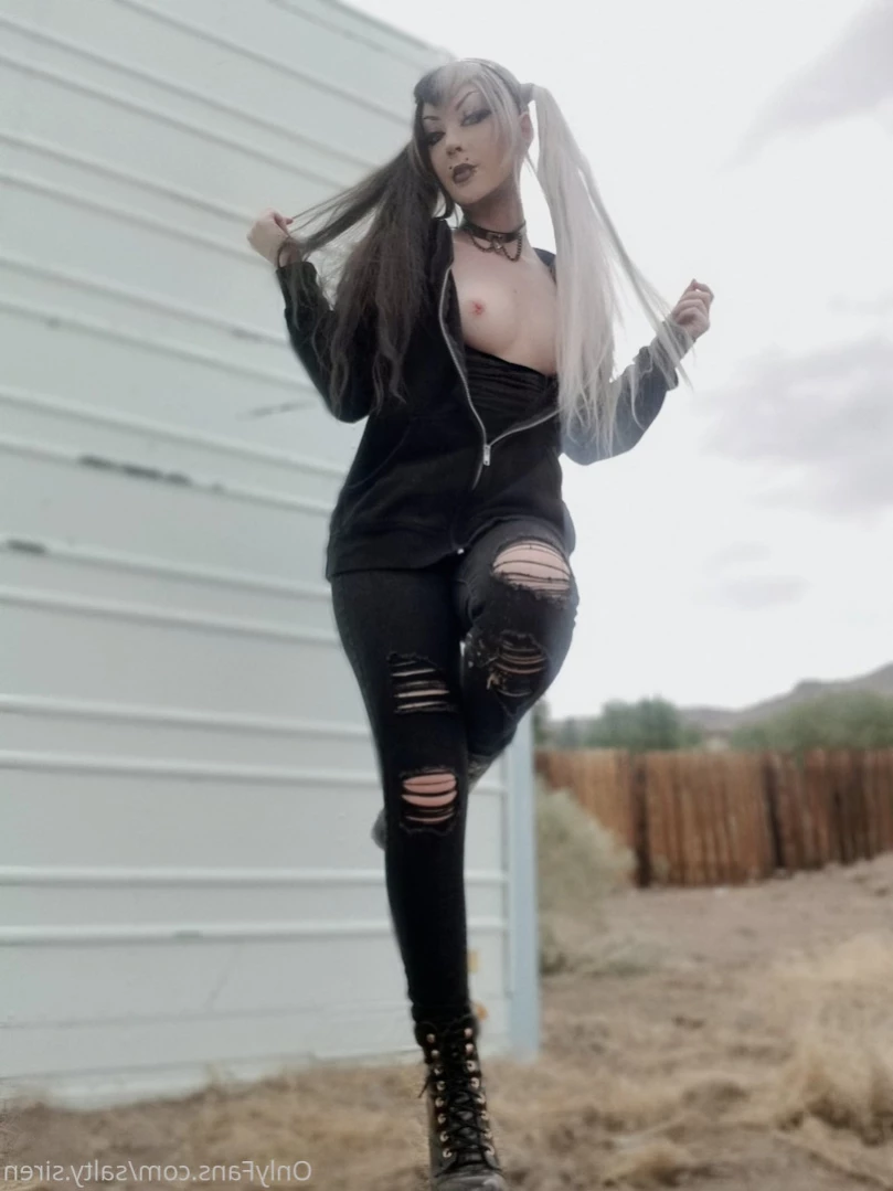 Salty Siren [ saltyy.siren ] Onlyfans leaked photo 14427495 on Hotleaks.tv