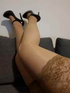 15921503