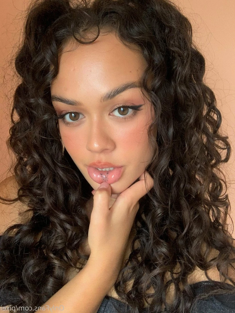 Pixei 🧚🏼‍♀️ [ pixei ] Onlyfans leaked photo 1942825 on Hotleaks.tv