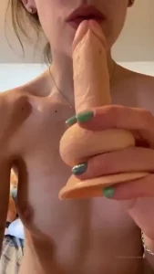 secretslut19 Onlyfans leaked video 18079410 on Hotleaks.tv