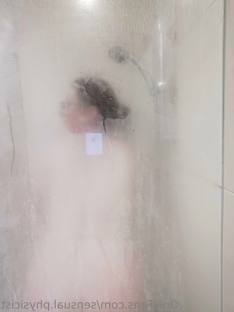 sensual.physicist Onlyfans leaked photo 14336402 on Hotleaks.tv