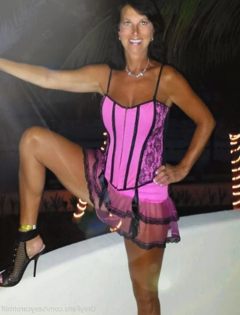 Sexy Carol Milf [ sexycarolmilf ] Onlyfans leaked photo 14242791 on Hotleaks.tv