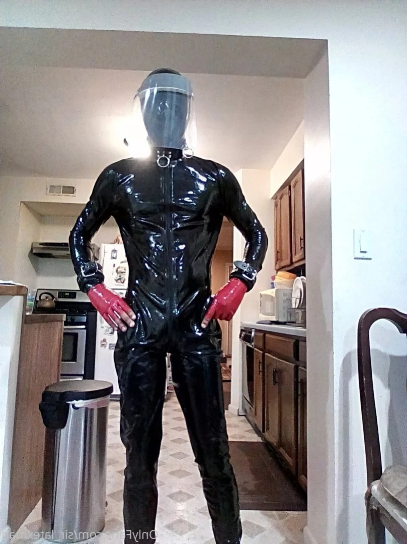 sir_latexman Onlyfans leaked photo 14208659 on Hotleaks.tv