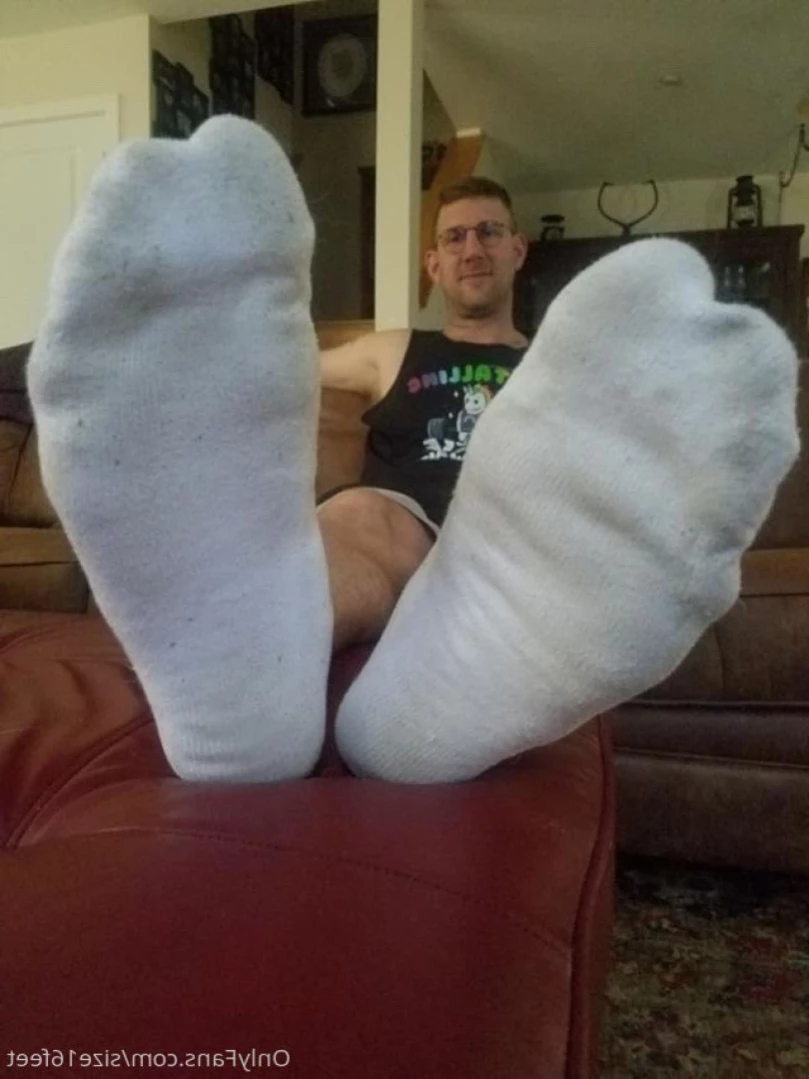 size16feet Onlyfans leaked photo 14421296 on Hotleaks.tv