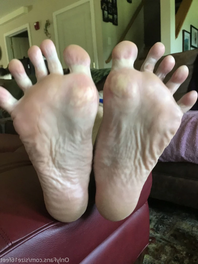 size16feet Onlyfans leaked photo 14421326 on Hotleaks.tv