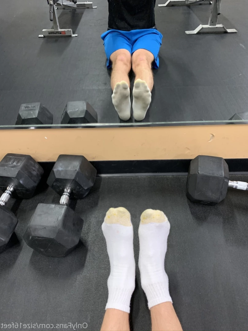 size16feet Onlyfans leaked photo 15584100 on Hotleaks.tv