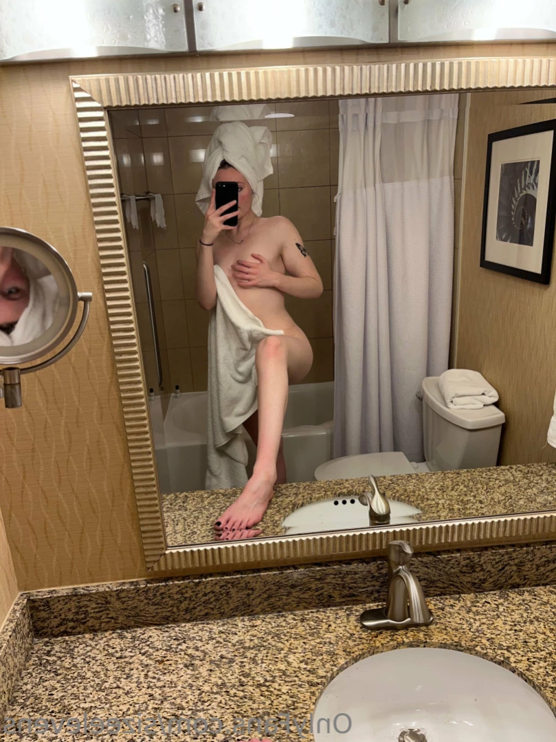 Becca Foxx [ sizeelevens ] Onlyfans leaked photo 14869471 on Hotleaks.tv
