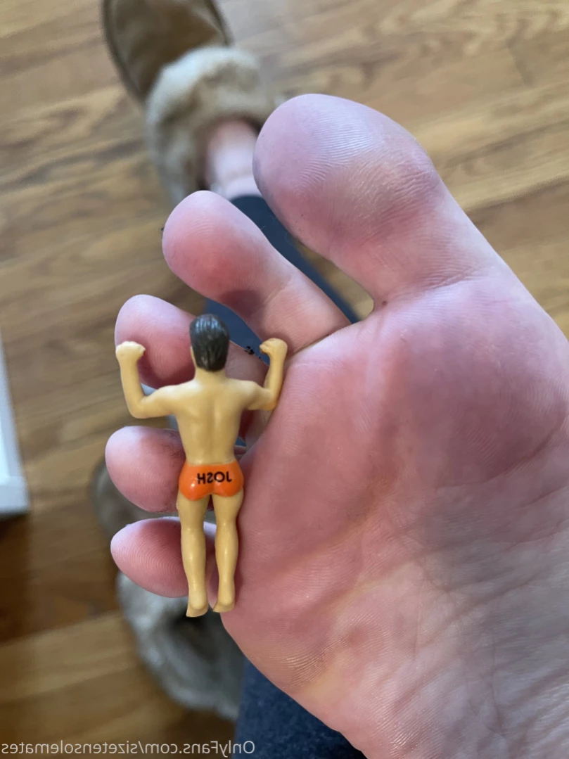 sizetensolemates 💋 [ sizetensolemates ] Onlyfans leaked photo 11940366 on Hotleaks.tv