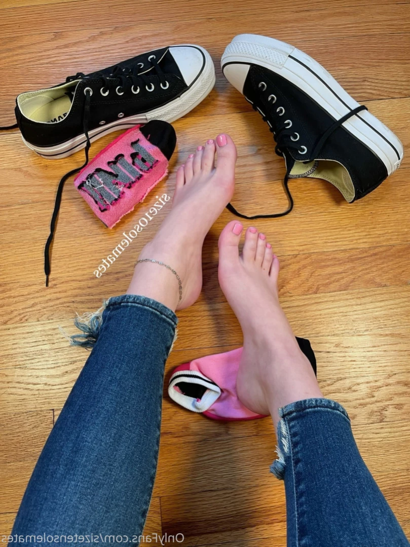 sizetensolemates 💋 [ sizetensolemates ] Onlyfans leaked photo 14425099 on Hotleaks.tv
