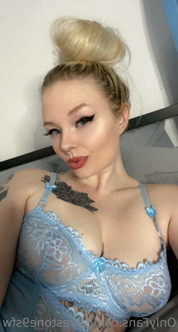 ♡ Skye Stone SFW Page [ skyestone9sfw ] Onlyfans leaked photo 14417137 on Hotleaks.tv